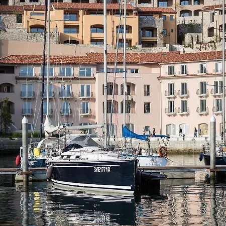 Portopiccolo Designer Penthouse Lejlighed *