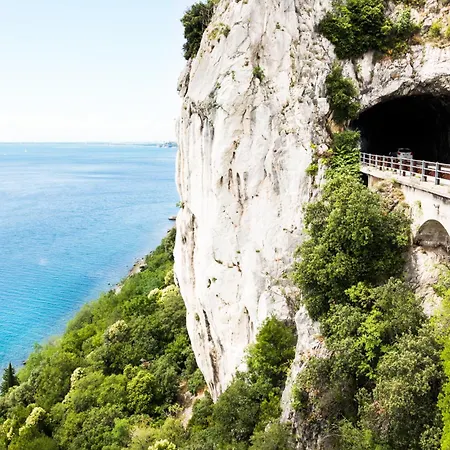 Portopiccolo Designer Penthouse Апартаменты *